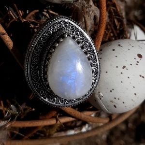 New Amazing Rainbow Moonstone 925 Silver Ring.